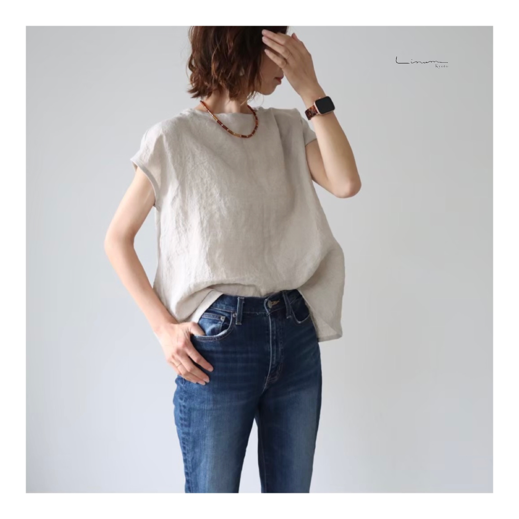 バックくるみボタンがアクセント／くったりベルギーリネンブラウス／生成り／linum jean 7,992円