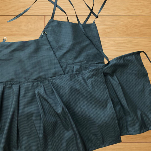 ショート丈エプロンワンピ＊重ね着ベスト風＊大島紬 着物リメイク