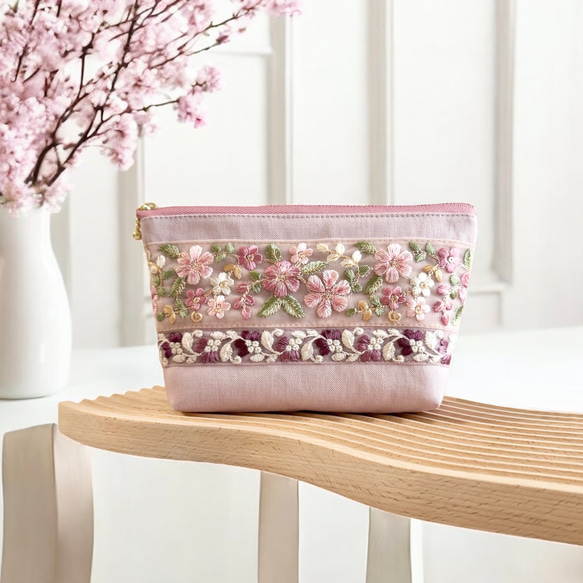 【新サイズ】桜/インド刺繍◆外ポケット付きマチ付きポーチ/マルチポーチ【L】 1枚目の画像
