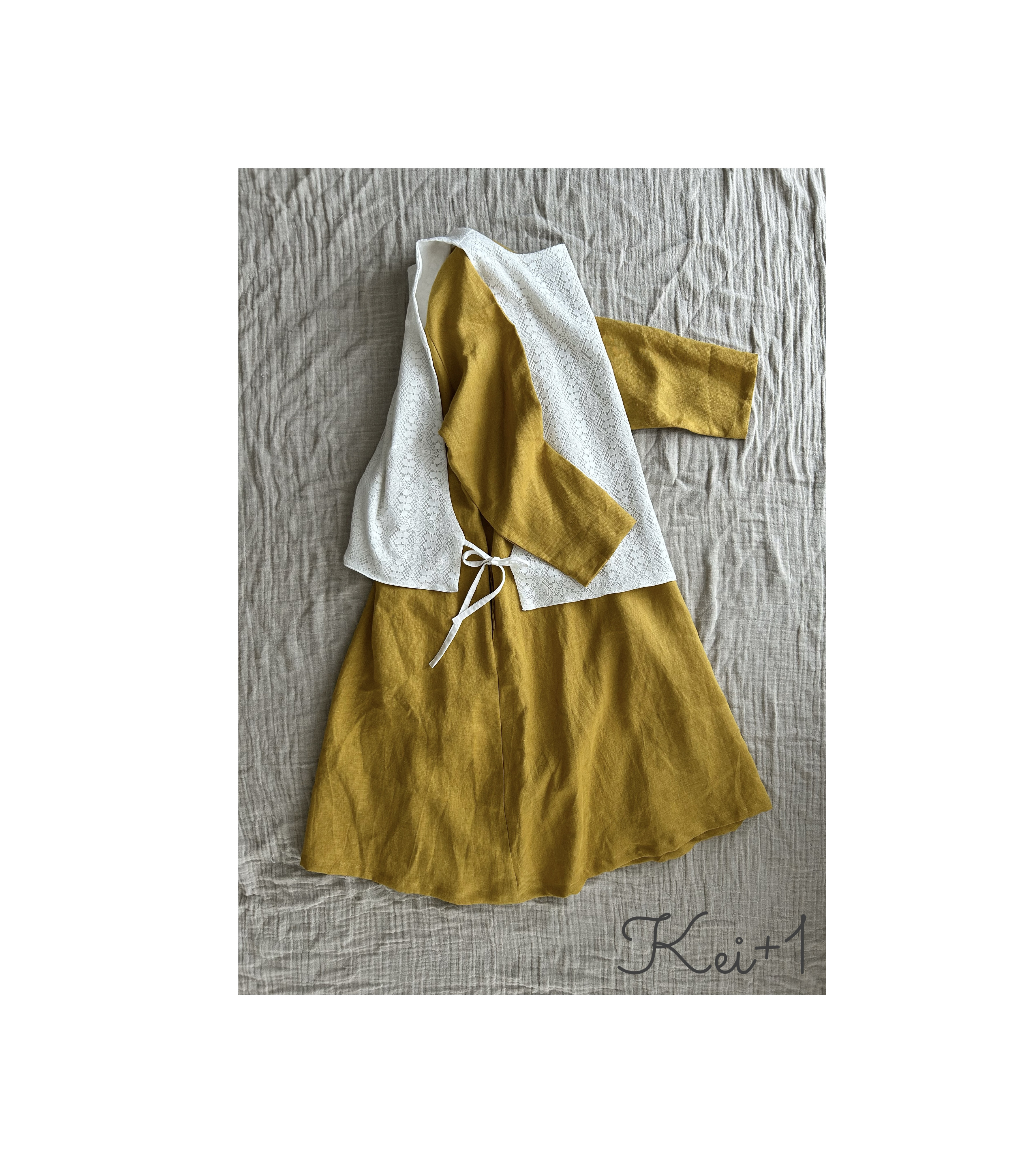 控えめレースの4wayサイドリボンベスト