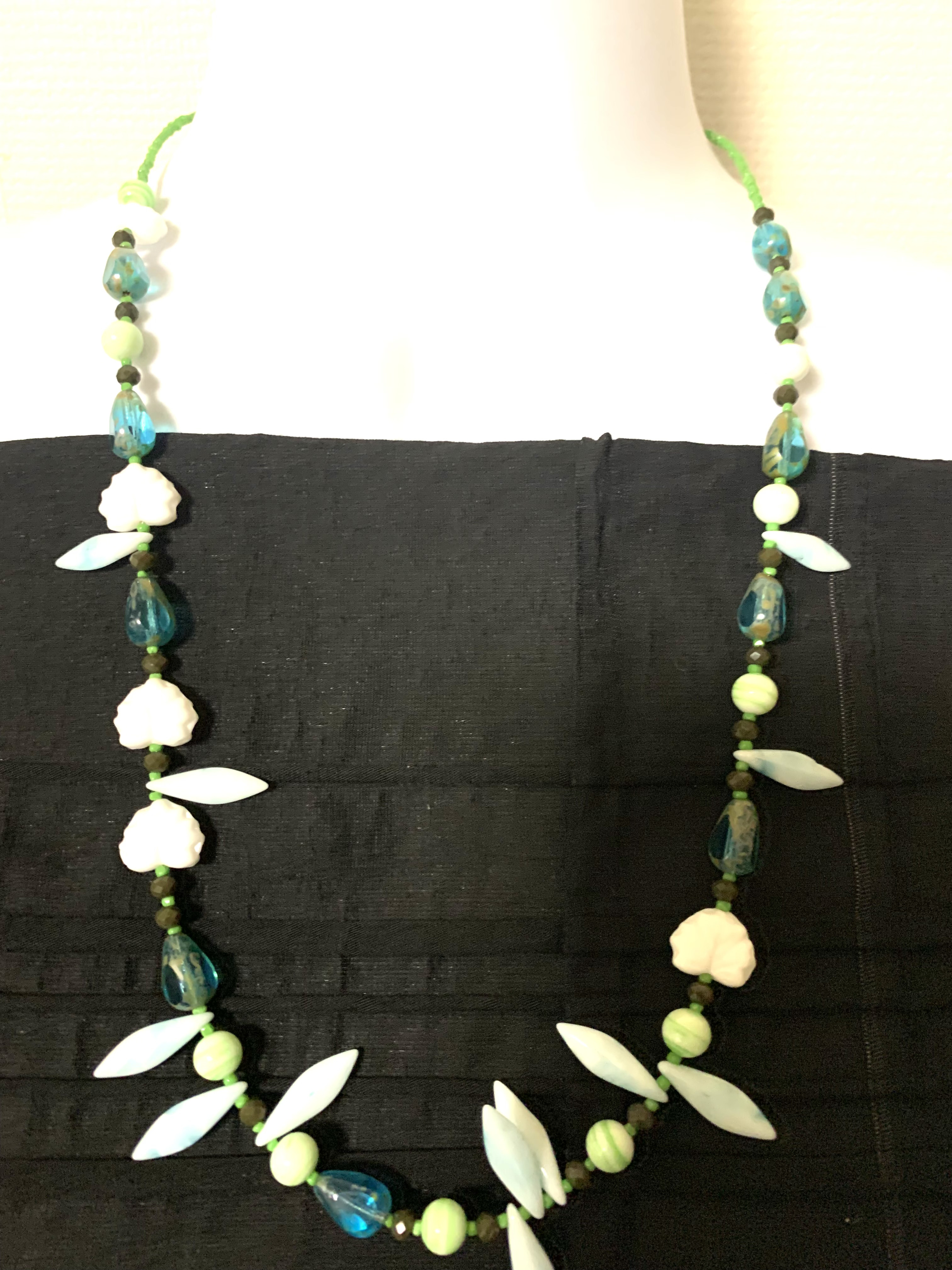 ヨーロピアンネックレス