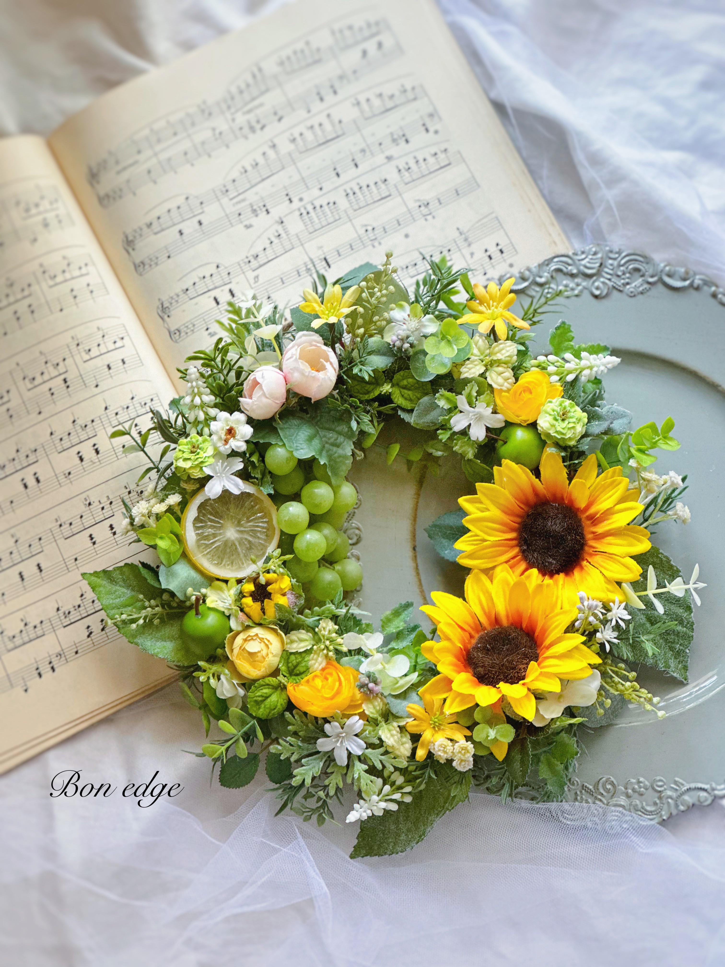 【完成品】ひまわりとぶどうのリース アーティフィシャルフラワー
