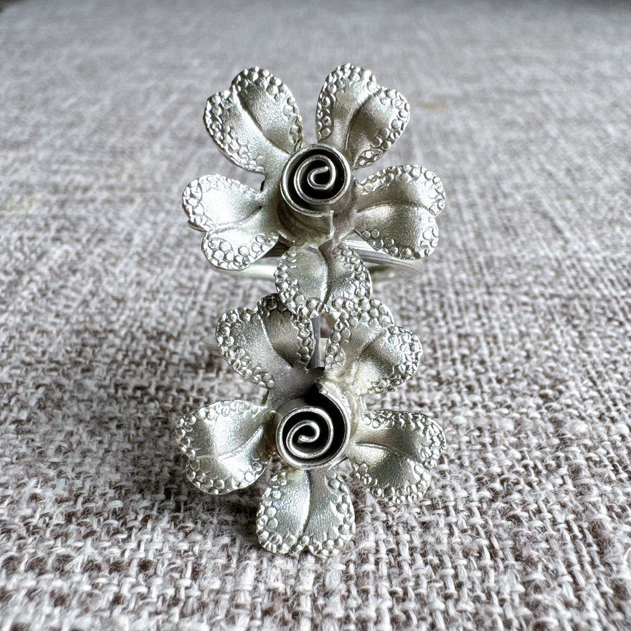 カレンシルバーリング