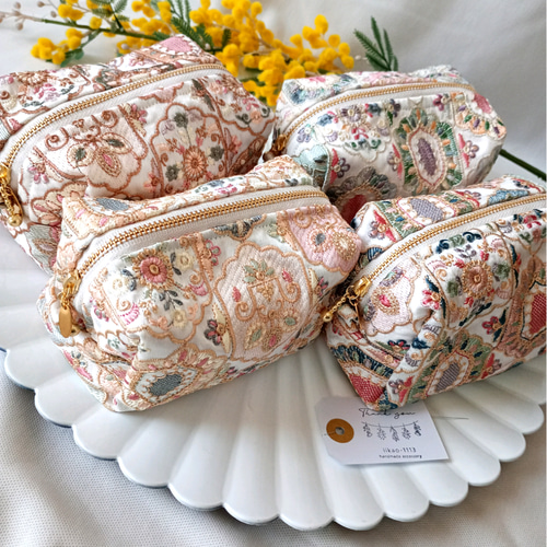 20㌢】魅せたいインド刺繍のBOXポーチ メリーゴーランド4種 ポーチ