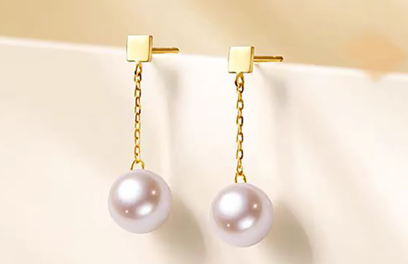 【La Corer】日本製 7-9mm アコヤ天然海水真珠ピアス 18Kゴールド 強い光が輝く 天上の丸型ピアス ギフトに最適