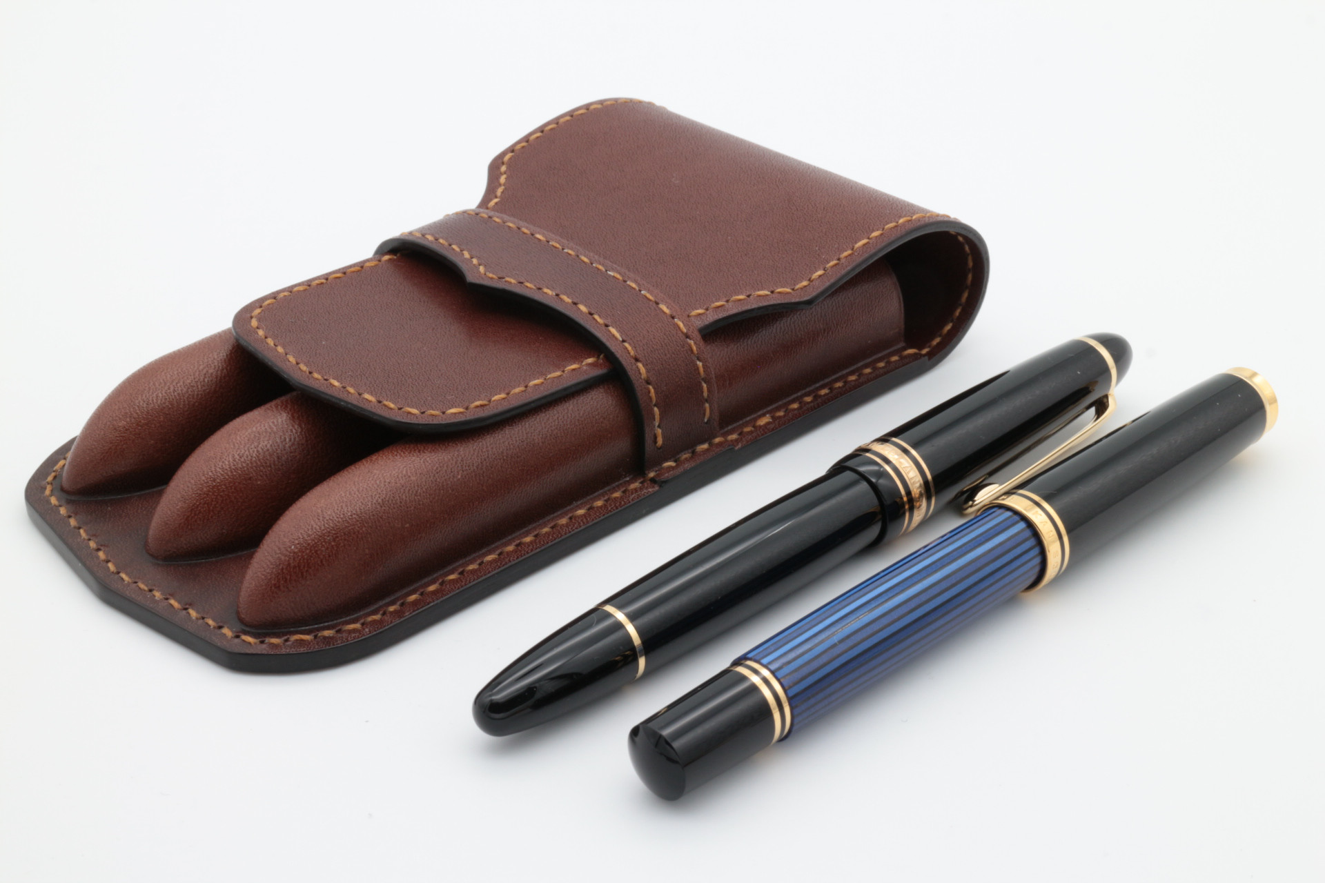 ３本挿し万年筆ケース　絞りタイプ 　モンブラン146とペリカンM800用（送料無料）　ペンケース