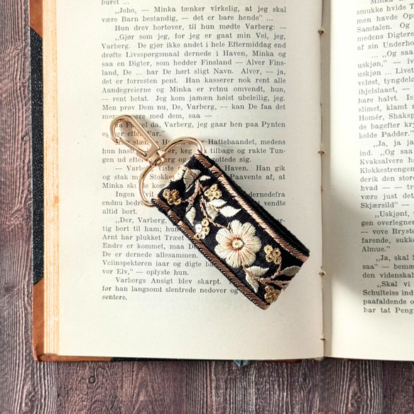 印度刺繡絲帶鑰匙圈拉鍊掛飾包包掛件迷你智慧型手機掛件 第19張的照片