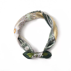 花柄シルク100%スカーフ/グリーン オールシーズン 絹製10約66cm 大判スカーフ　高級感 13枚目の画像