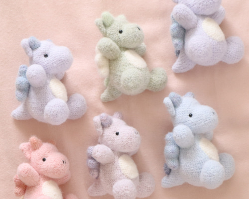 ト*ト様 あみぐるみ ドラゴン 黒×紫 Toothless crochet pattern