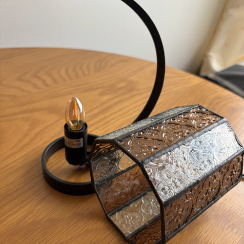 ステンドグラステーブルランプ 夕暮れ色のランプ スタンドライト