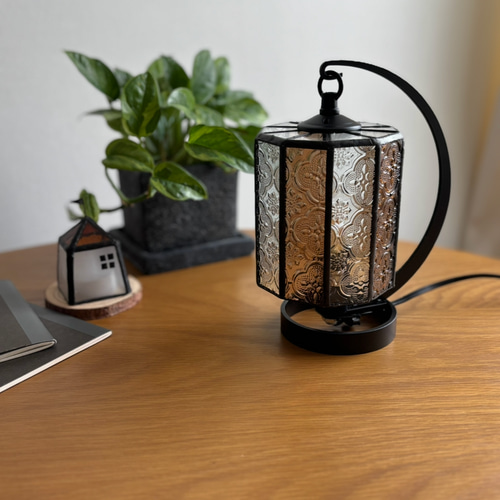 ステンドグラステーブルランプ 夕暮れ色のランプ スタンドライト