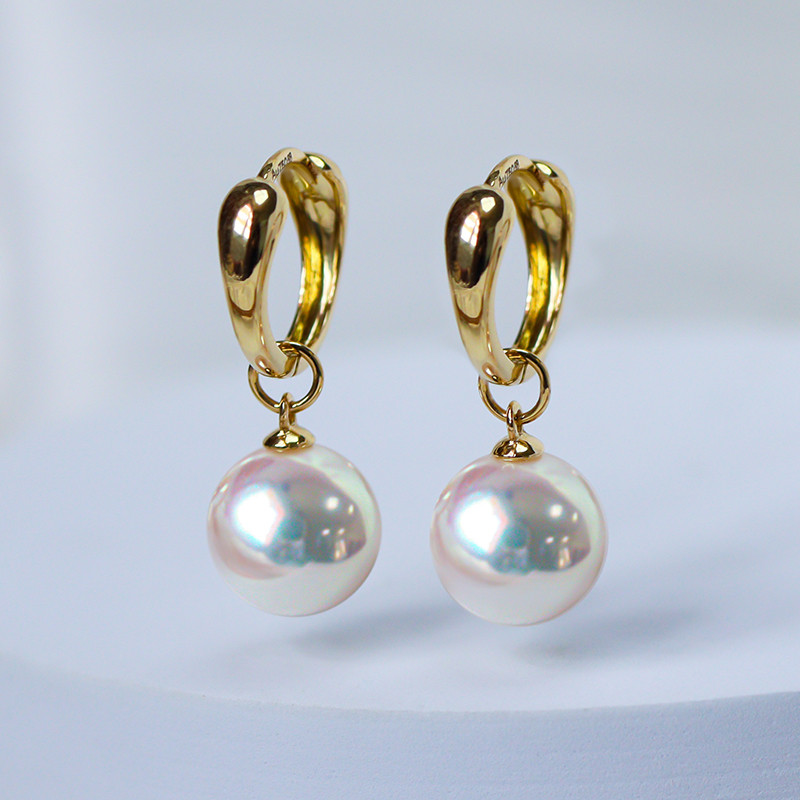 【La Corer】日本製 6.5-10mm アコヤ真珠 天然海水真珠 ピアス 18Kゴールド 女神級の強い光 ラウンド型 耳か