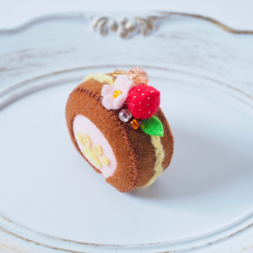 肉球ロールケーキ チョコ フェルトケーキ ミニチュア フェルトおもちゃ