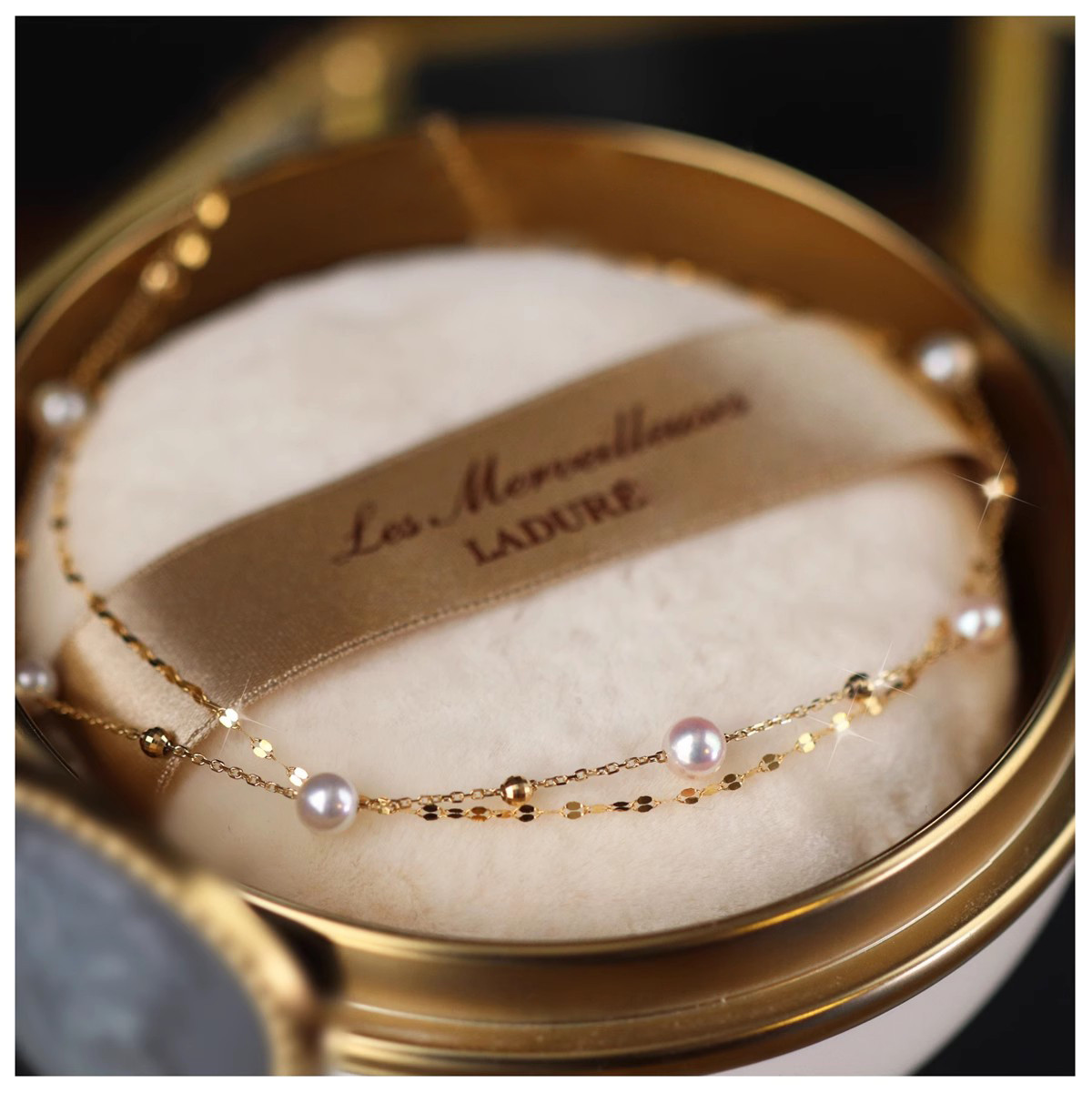 [ヘイズジュエリー] ファントムデザイン 18Kゴールド ダブルレイヤー カスミソウ ジャパニーズオーロラアコヤ 5.5-6mm