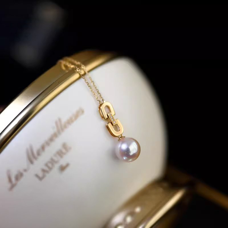 [ヘイズジュエリー] テクスチャード加工の厚みのあるゴールドデザイン 18Kゴールド ペーパークリップ型 日本製オーロラアコヤ