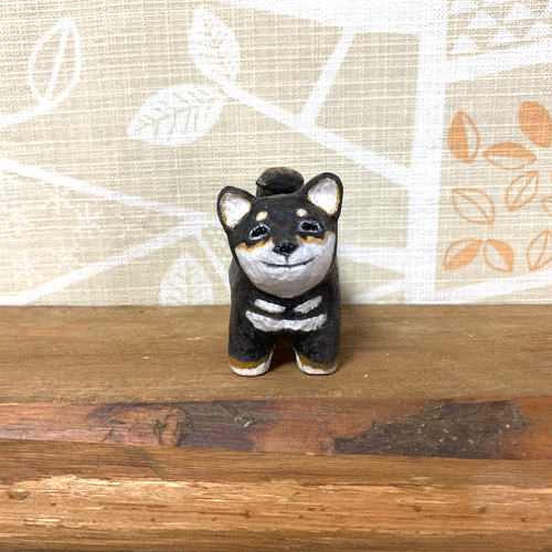 木彫りの柴犬(黒) かつてのアトリエの柴犬の大渋滞 #黒柴#柴犬#shiba #shibainu