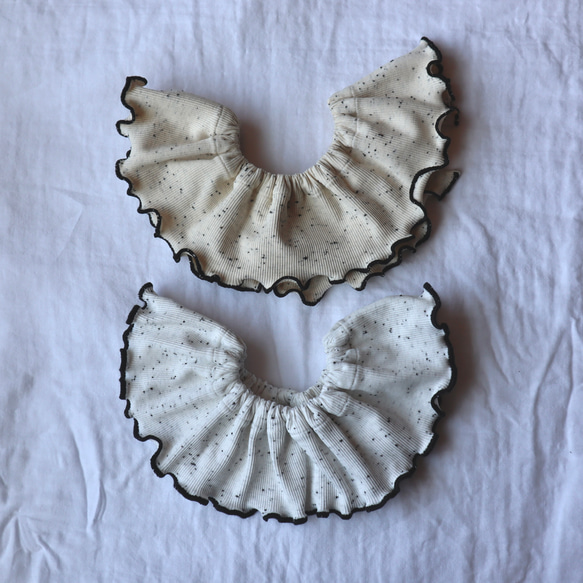 フリルスタイ　ハンドメイド 再販】まんまる✺シンプルなフリルスタイ スタイ・よだれかけ