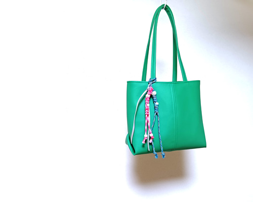 新作 エメラルドグリーンのふわりトートバッグ（S）「Creema限定