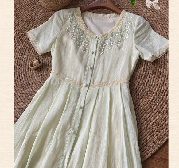 可憐な刺繡とレースのロングワンピース　ウエストレース付き【春夏秋】ミントグリーン 3枚目の画像