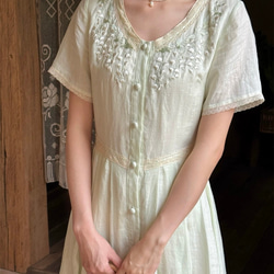 可憐な刺繡とレースのロングワンピース　ウエストレース付き【春夏秋】ミントグリーン 9枚目の画像