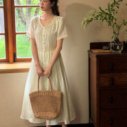可憐な刺繡とレースのロングワンピース　ウエストレース付き【春夏秋】ミントグリーン 8枚目の画像