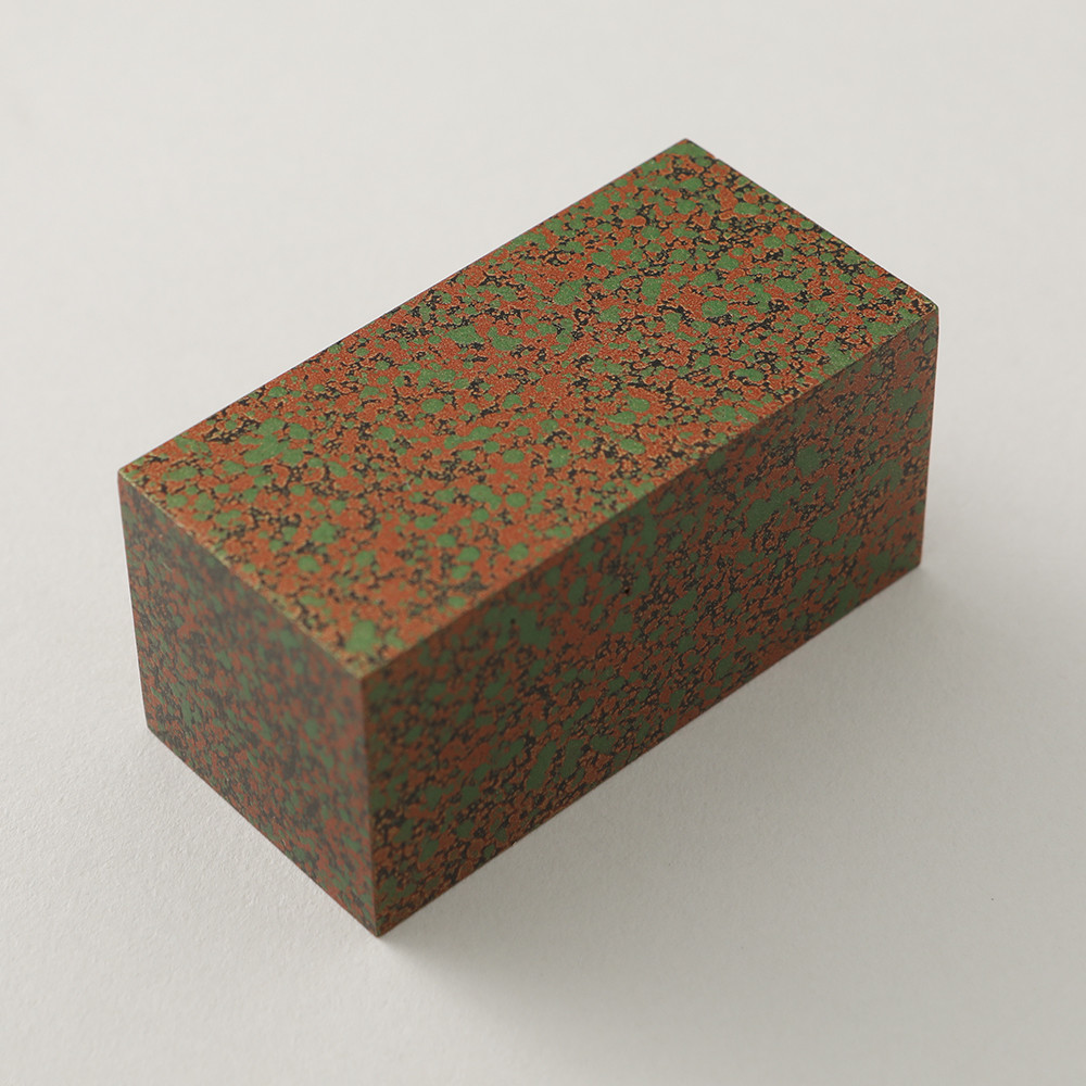 寸寸四方 文鎮 錦色　[銅製]