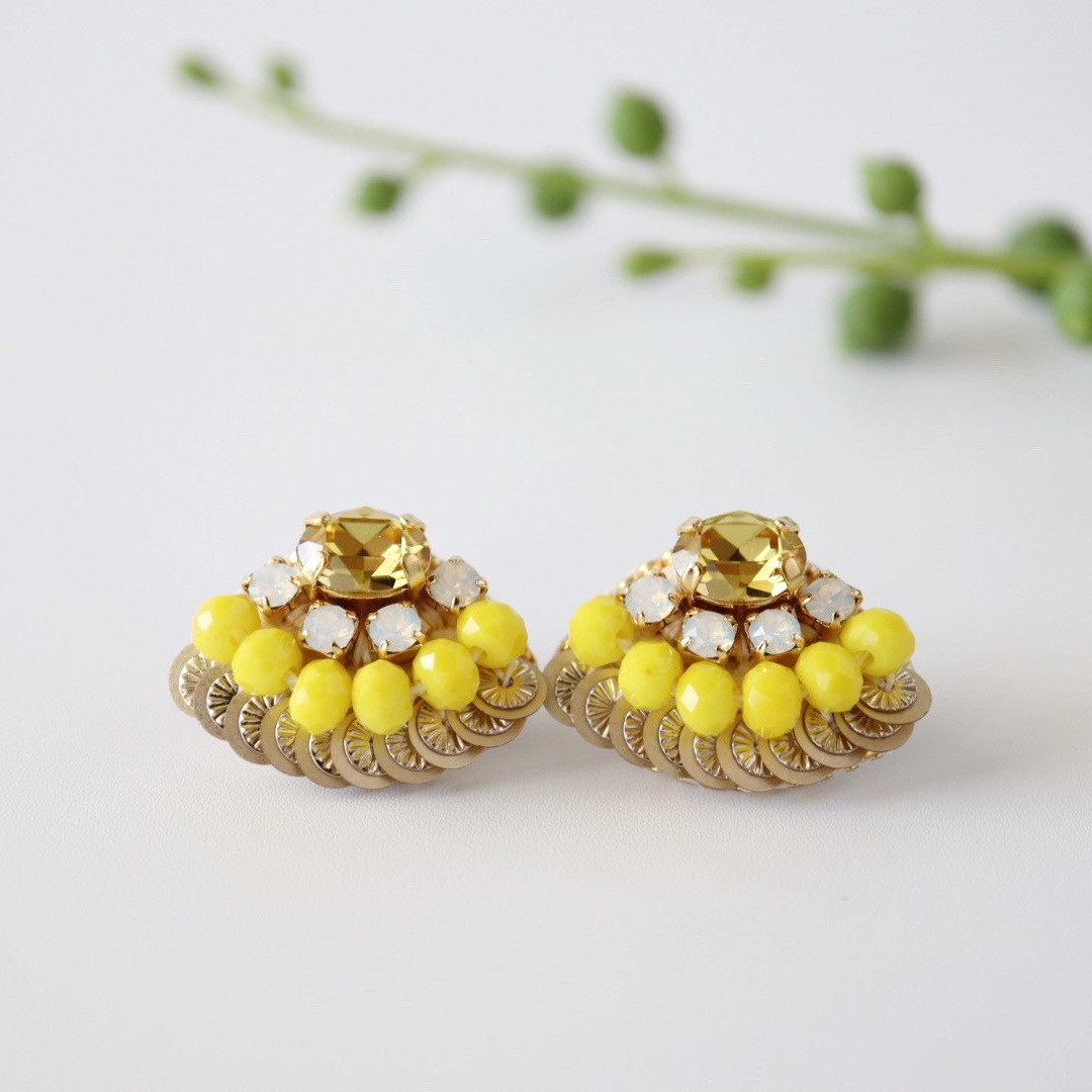 とうきびイエローの煌めきピアス〜北海道・美瑛町に想いを馳せて〜