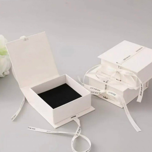 [手彫り]ハワイアンバングル(スクロール/M~L) 手彫り]ハワイアンバングル(スクロール/M) バングル・リストバンド MU