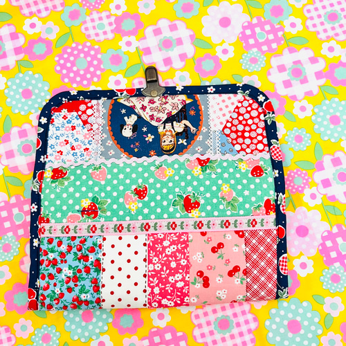 昭和レトロ ポップ 生地 長財布 昭和レトロ ポップ 生地 長財布