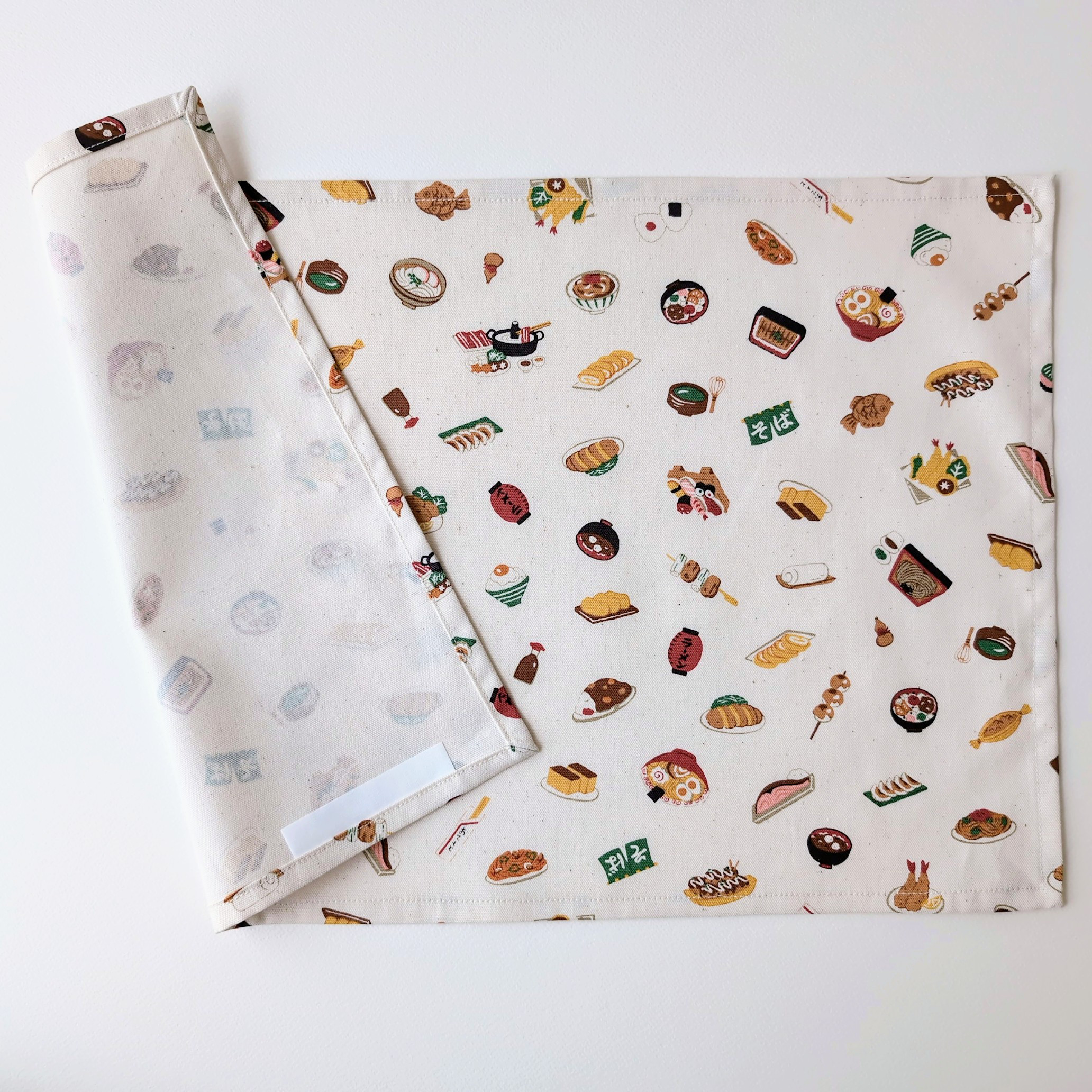 ハンドメイド＊ランチョンマット＊受注製作＊オーダーメイド 受注製作】《サイズオーダー可》一枚仕立ての食べ物柄ランチョンマット