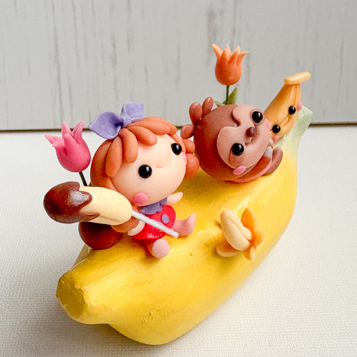 ナマケモノのバナナ ミニチュア 樹脂粘土 粘土細工 プレゼント