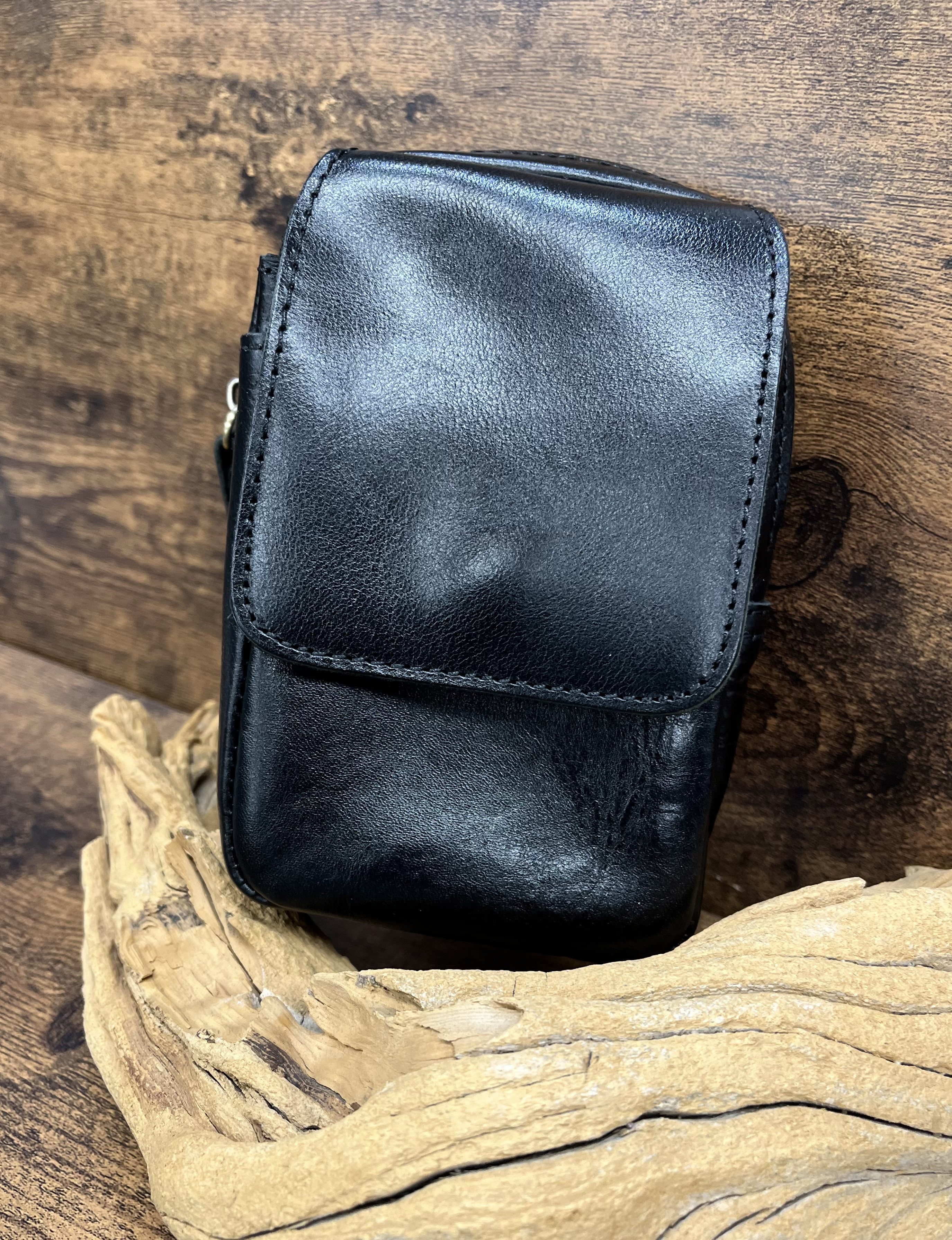 ベルトポーチ本革　ブラック