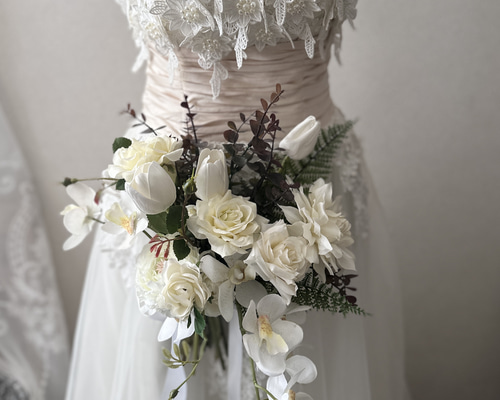 オーダーメイドブーケ【受付ページ】ウェディングブーケ　造花　胡蝶蘭　チューリップ white garden【ウェディングブーケ・ブーケ・前撮りブーケ