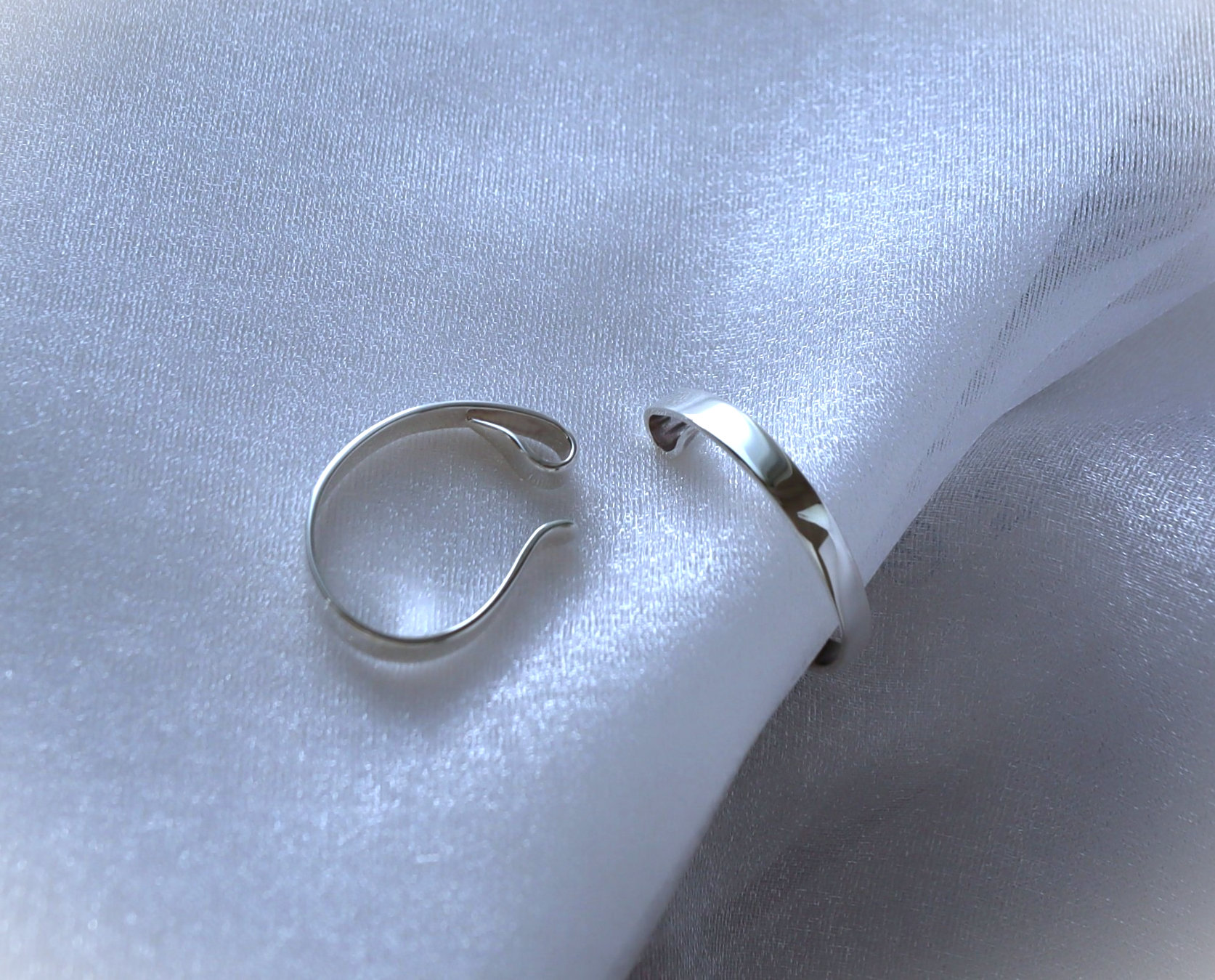 Simple ribbon tape SV925イヤーカフ片耳用 軽量