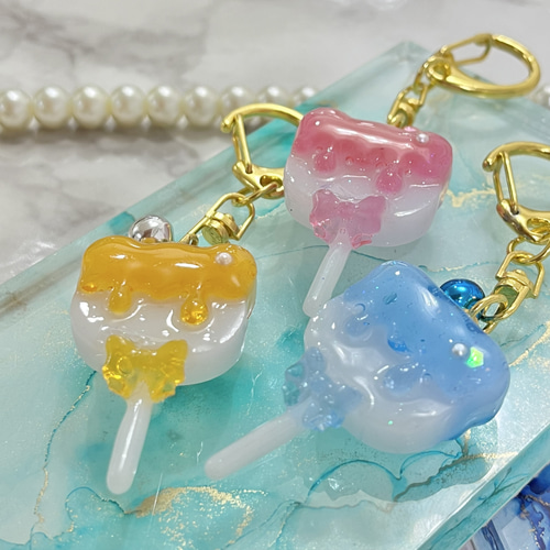 みえりん♥さん専用❤️アイスキャンデー柄❤️ドールチャーム❤️ハンドメイド ❤️ゆるふわ レジン】✨ふわしゅわ氷キャンディ シリーズ ✨ キーホルダー
