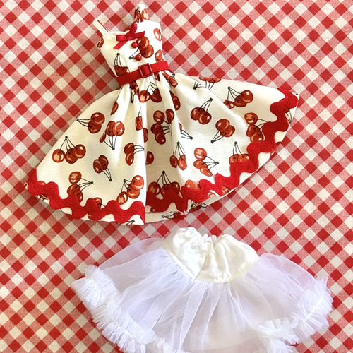 く*ち様 22㎝ドール用 ドレス パニエ ボンネット イヤリング ４点セット 【 リカちゃん 服 ドレス パニエ ボンネット イヤリング 4点セット