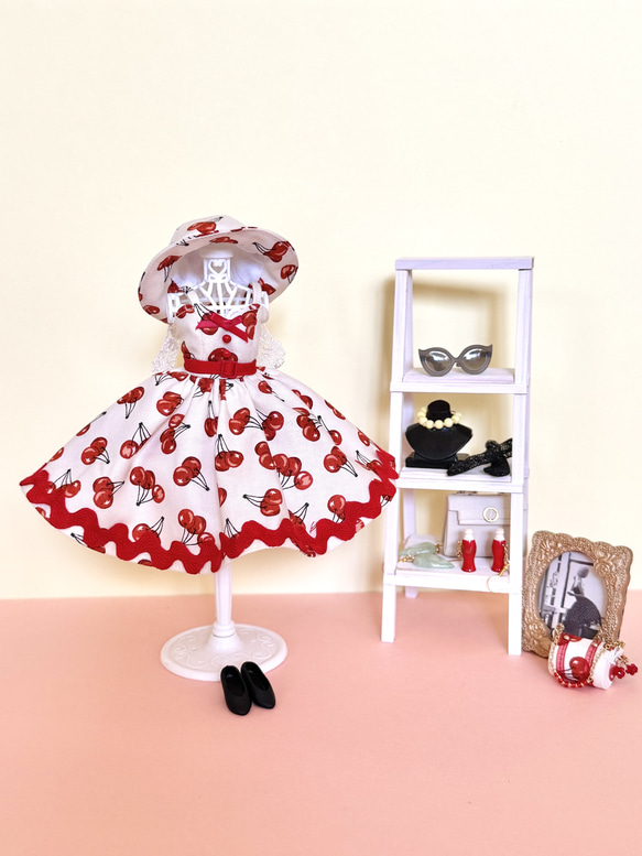 ✨️専用✨️ チャイナヘッドドール小と花車パニエ ２点セット ✨️専用✨️ チャイナヘッドドール小と花車パニエ 2点セット
