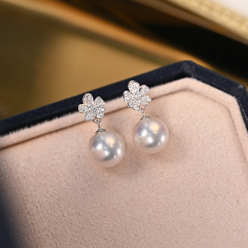 [ヘイズジュエリー] スノーシリーズ 18Kホワイトゴールド ダイヤモンド装飾 日本製オーロラアコヤ 9-9.5mm 海水真珠イ