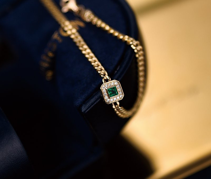 [ヘイズジュエリー] クラシックレトロシリーズ 18Kゴールド ダイヤモンド エメラルドカラージェム キューバンチェーン サイド