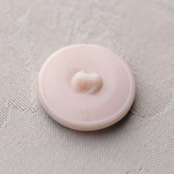 ドイツヴィンテージボタン マルガレーテ アイボリー 22mm D14001_22_I 3枚目の画像