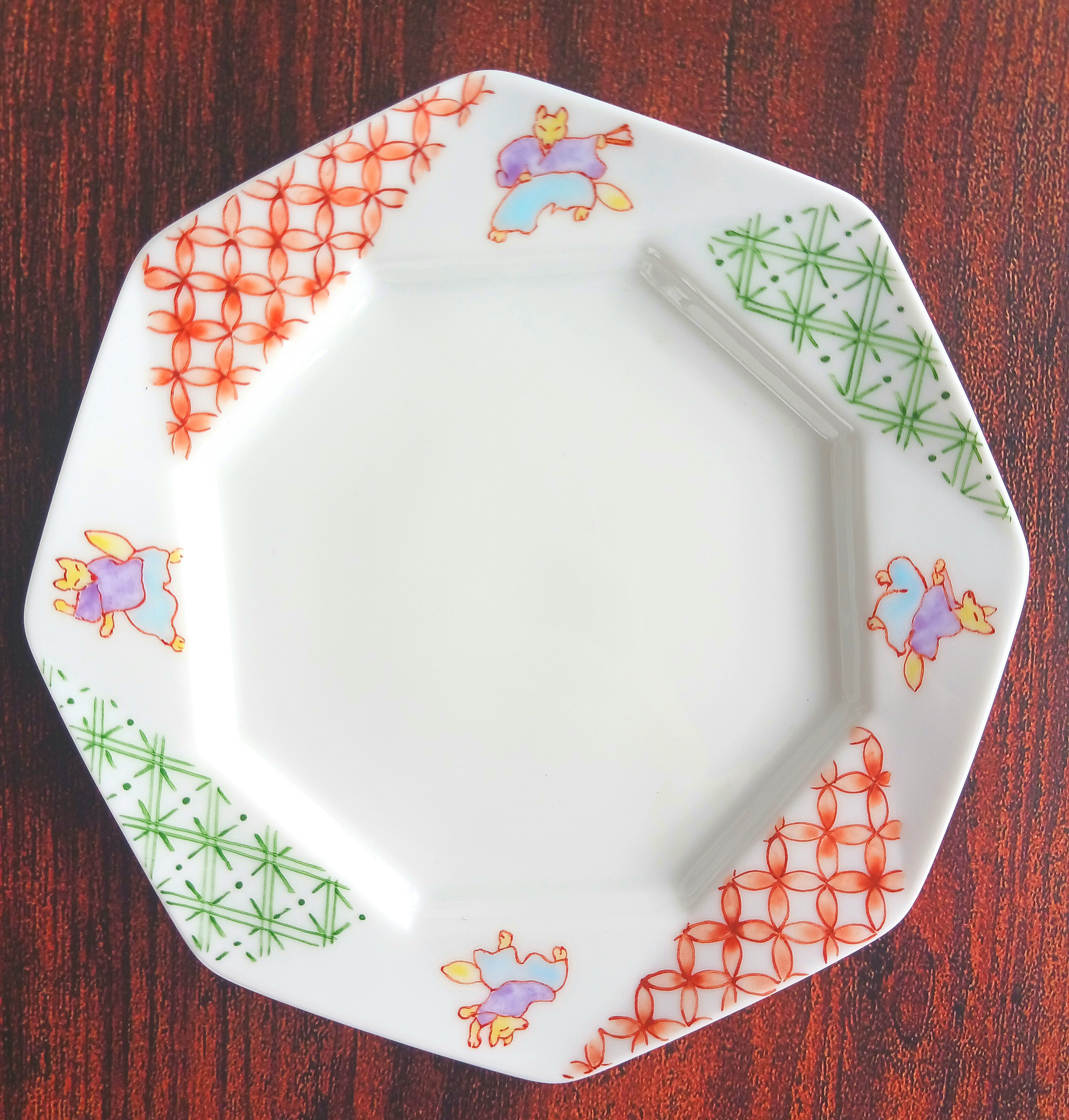 踊るキツネプレート