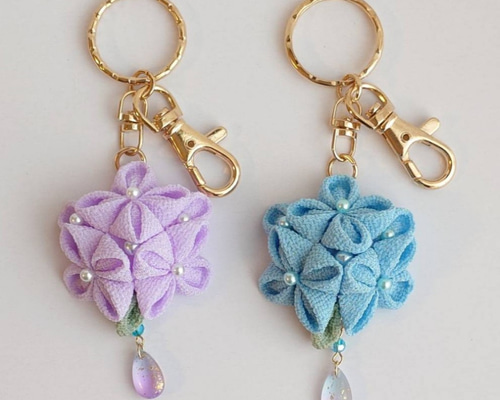 【N.574】ハンドメイド　キーチェーン 紫陽花　レースフラワー　青 あじさい 紫陽花 キーホルダー バッグチャーム キーホルダー つまみ