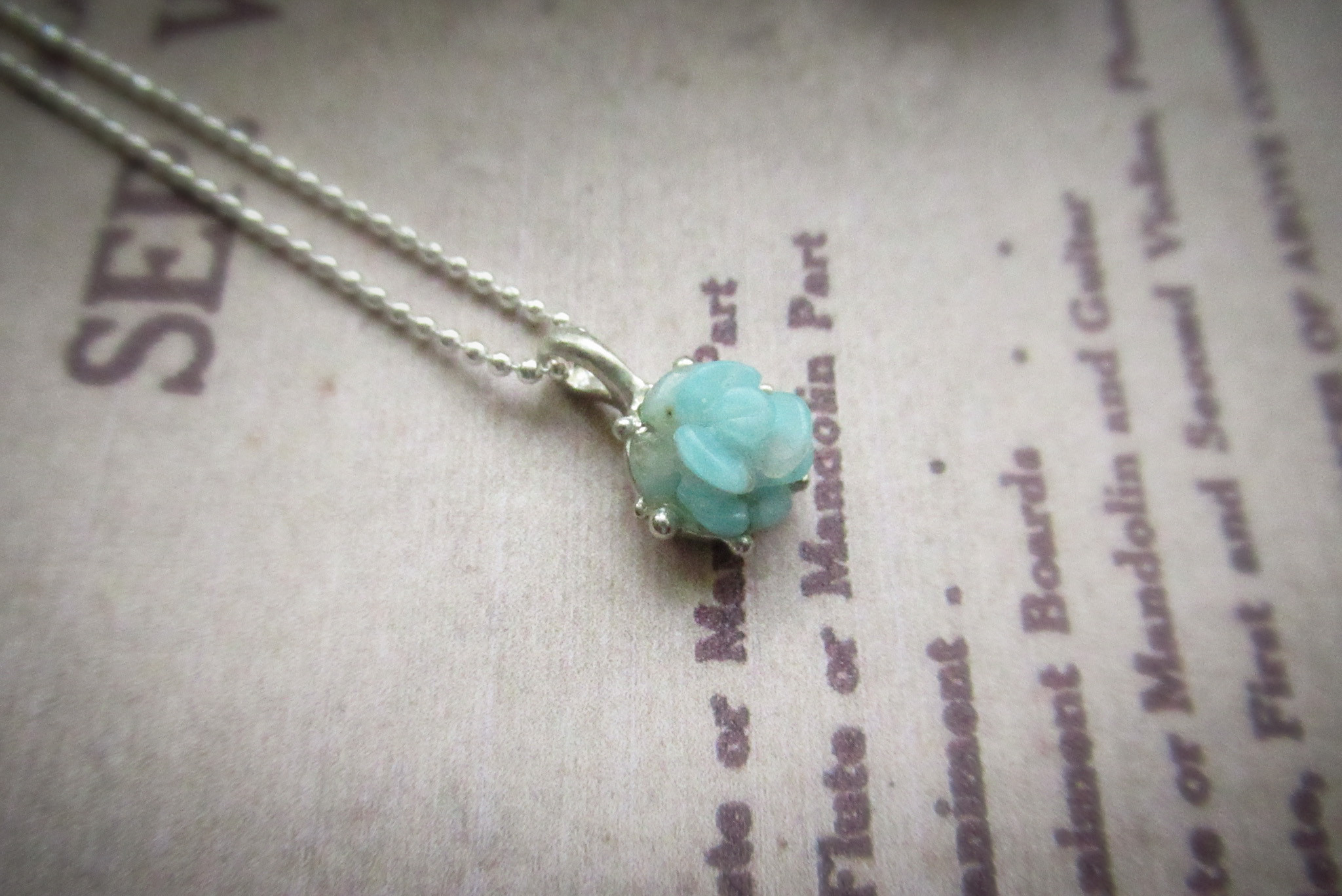 Only One 銀のしずくふるふる 薔薇のネックレス-SV925/アマゾナイト-