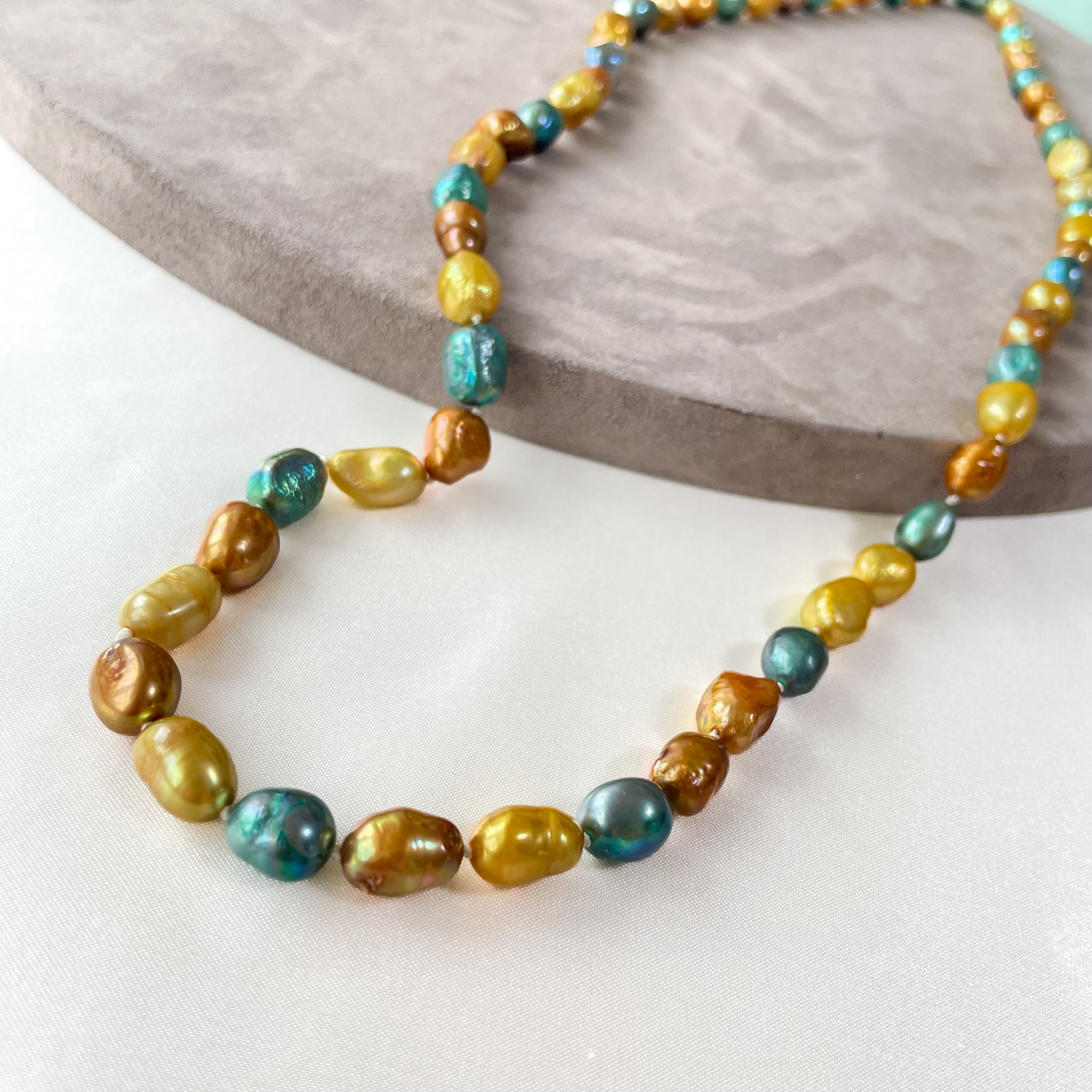 バロック淡水パールマルチカラーネックレス