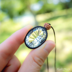 レア・希少！BIGサイズ！圧倒的な輝き！浄化・運気アップをお求めのあなたへ！concaveカット水晶とチクナルドラクシャ 4枚目の画像