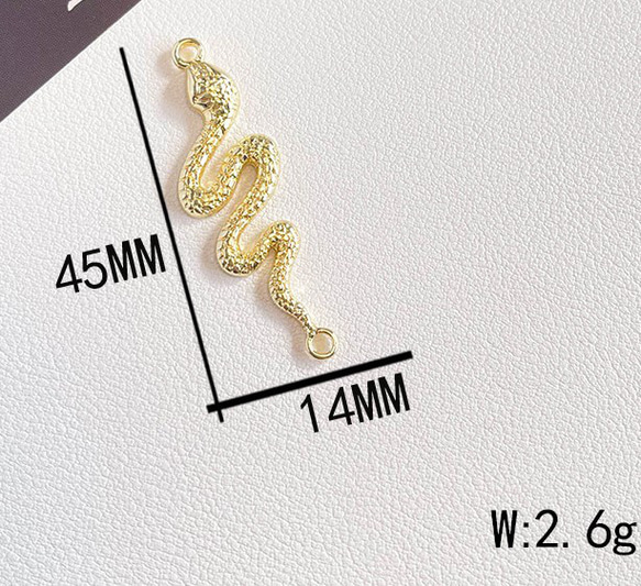 金具　守りの蛇モチーフ　干支*4個セット　DIY　アクセサリーパーツ　 2枚目の画像