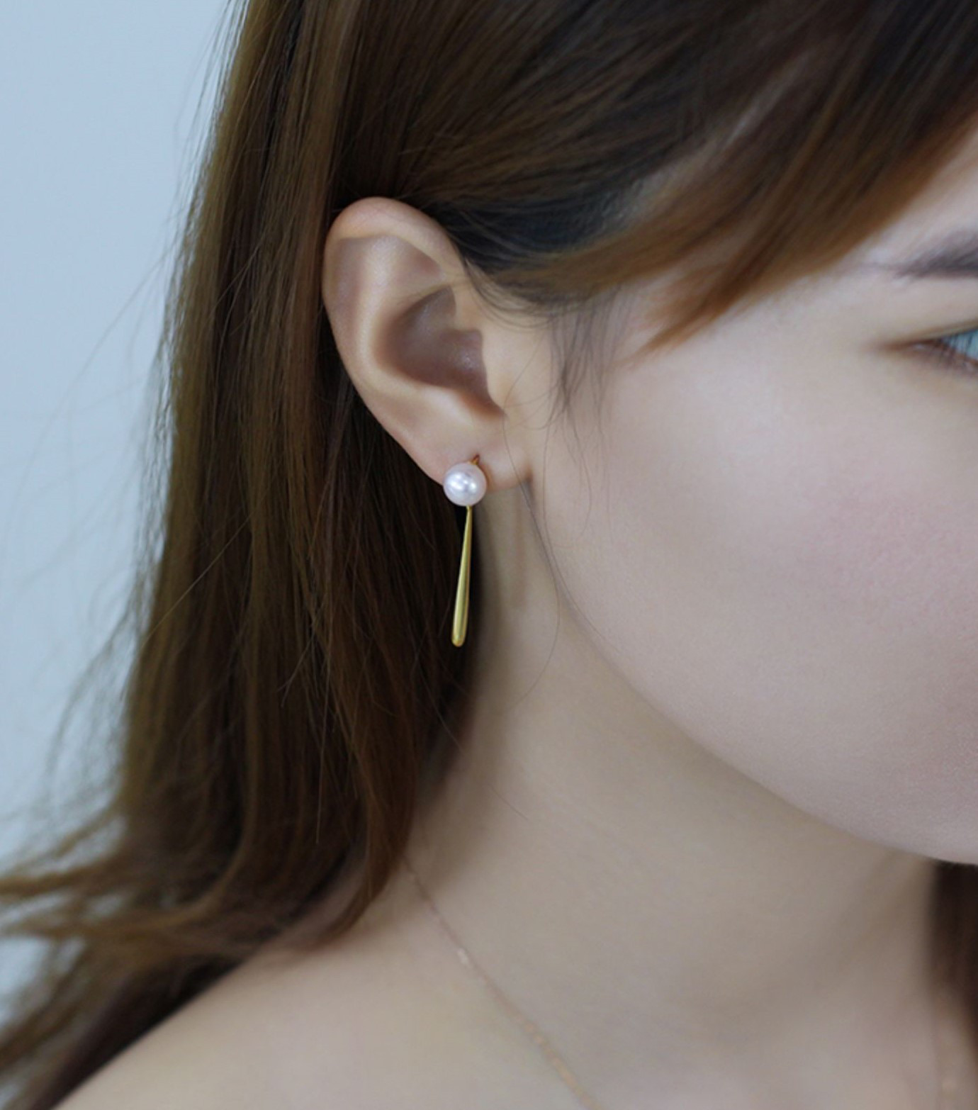 【La Corser】日本製 6-9.5mm 天然海水アコヤ真珠ピアス 18Kゴールドピアス ロングデザイン 女神級の強い光 丸