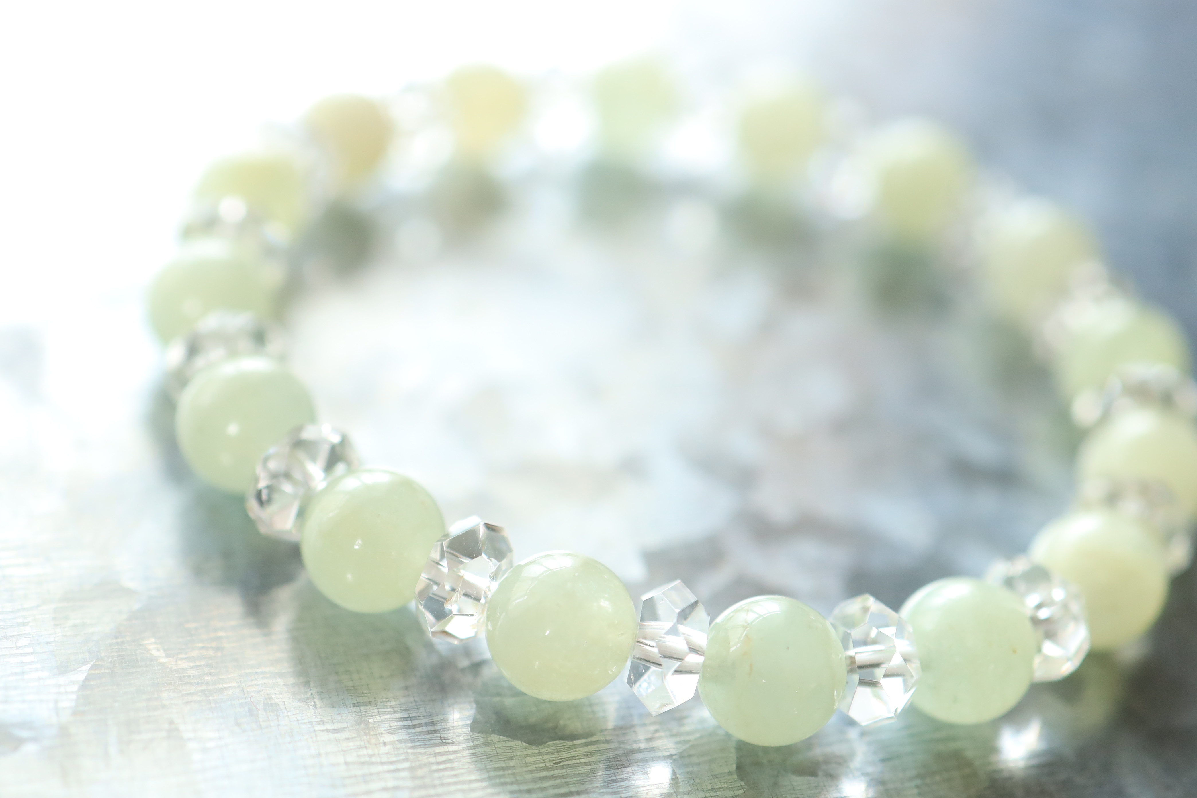 …☆希少石☆…☆ライトグリーンエメラルド（グリーンベリル）：8ミリ＆水晶☆…☆天然石ブレスレット☆…