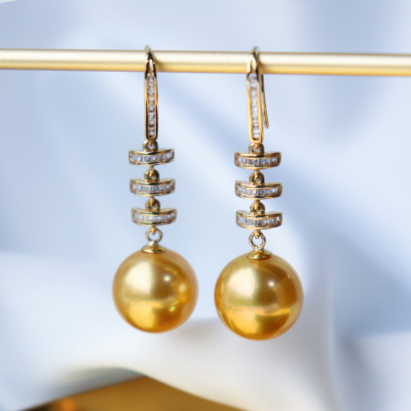 【La Corser】エレガントでファッショナブルな18Kゴールド9-13mm南洋ゴールドパールイヤリング。完璧なラウンドで完璧