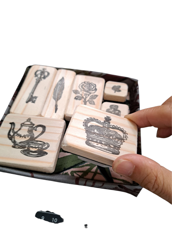 クラシカルな英国の香りを紙面に ― イギリスモチーフスタンプセット